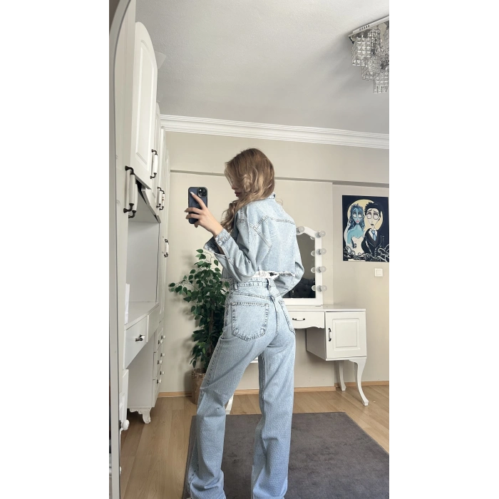 Buz Mavi Taşlı Crop Ceket