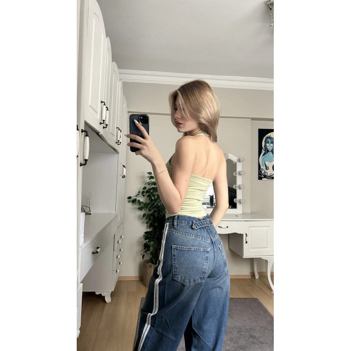 Yeşil Boyundan Geçirmeli Crop