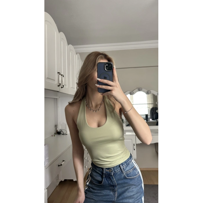 Yeşil Boyundan Geçirmeli Crop