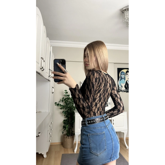 Siyah Dantel Detay Bodysuit