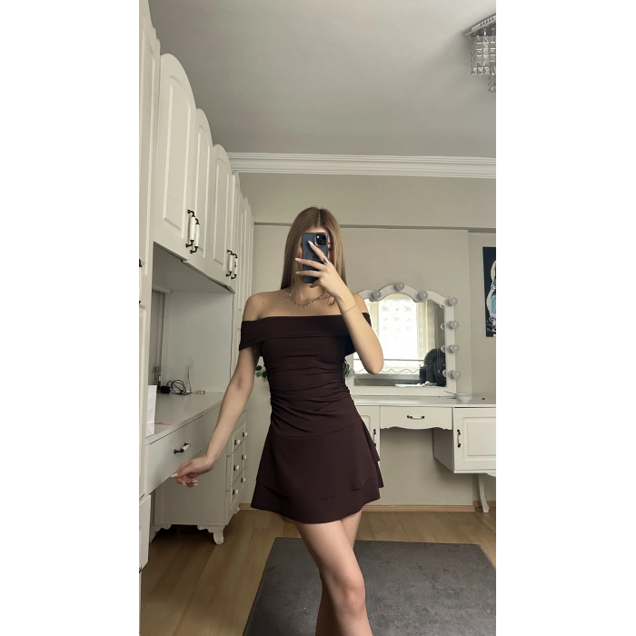 Kahverengi Madonna Yaka Drapeli Elbise