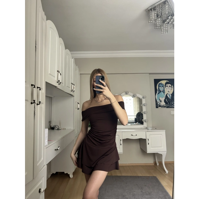 Kahverengi Madonna Yaka Drapeli Elbise