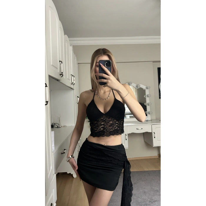 Siyah Dantelli Büstiyer Etek Takım