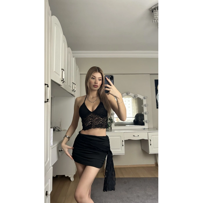 Siyah Dantelli Büstiyer Etek Takım