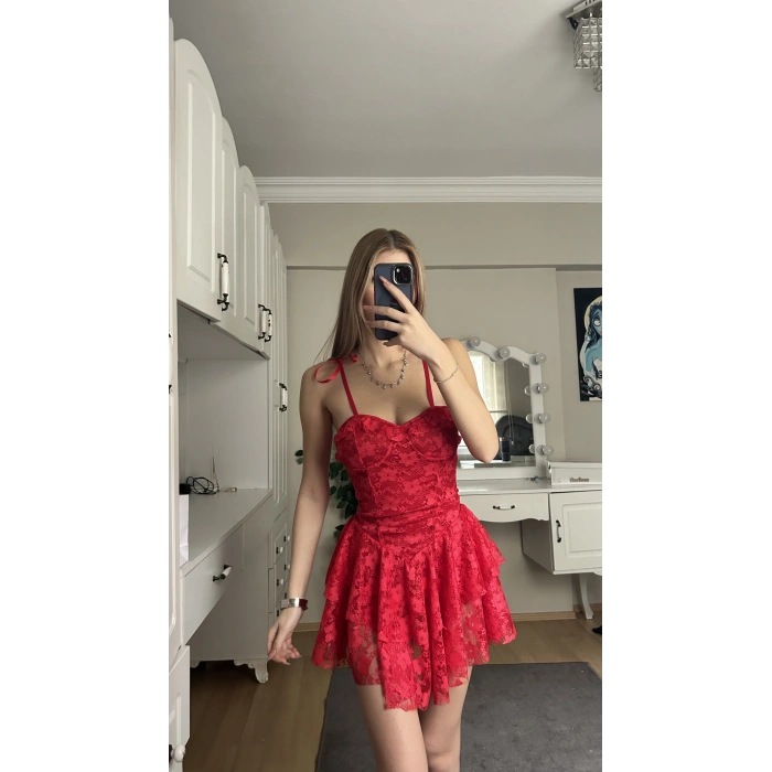 Kırmızı Askılı Sırt Detay Prenses Elbise