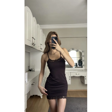 Kahverengi Askılı Dantelli Elbise