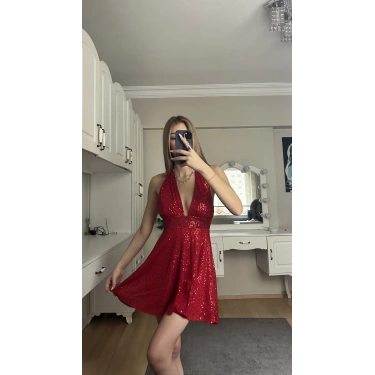 Kırmızı Boyundan Bağlamalı Payetli Elbise