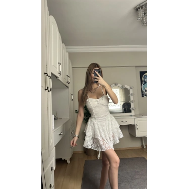 Beyaz Askılı Sırt Detay Prenses Elbise