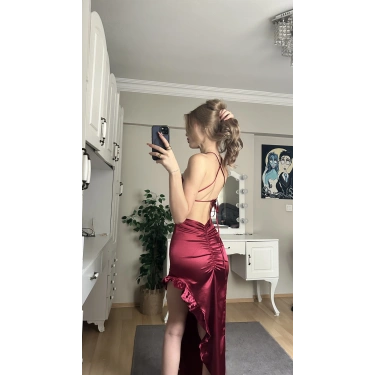 Bordo Saten Sırt Detay Yırtmaçlı Elbise