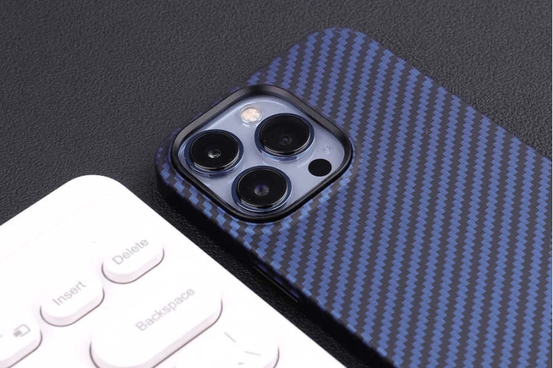 Apple iPhone 13 Pro Max Kılıf Karbon Fiber Tasarımlı Zore Karbono Kapak