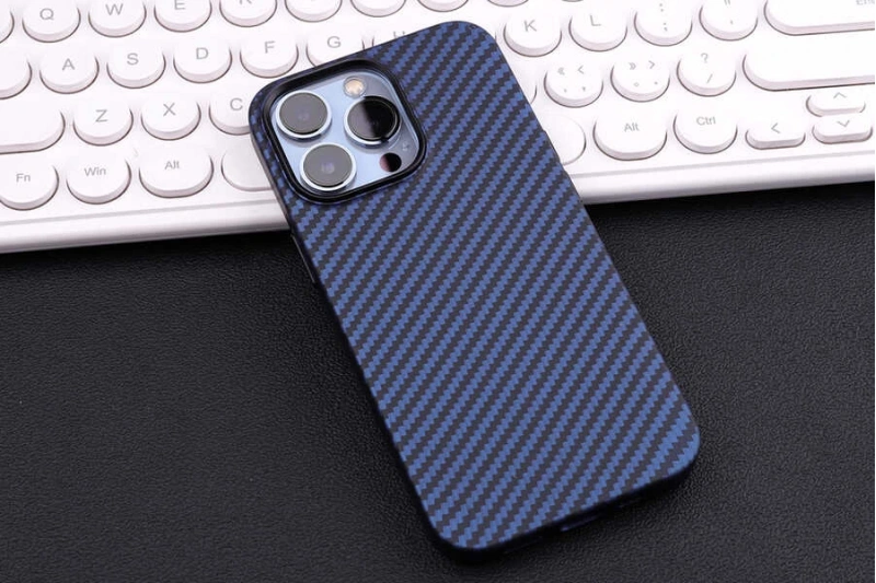 Apple iPhone 13 Pro Max Kılıf Karbon Fiber Tasarımlı Zore Karbono Kapak
