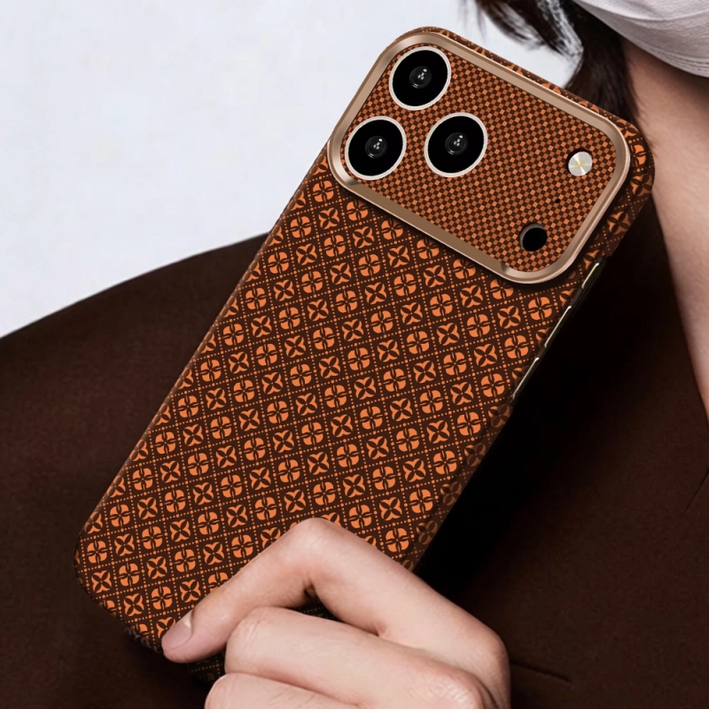 Apple iPhone 18 Pro Max Kılıf M-Safe Şarj Özellikli Zore Paris Velix Sert PC Kapak