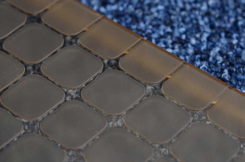 Apple iPhone 5 Kılıf Zore Kare Kabartmalı Silikon