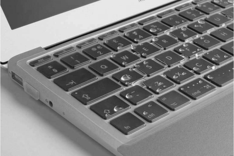 Apple Macbook 14.2 2021 A2442 Zore Klavye Koruyucu Şeffaf Silikon Ped