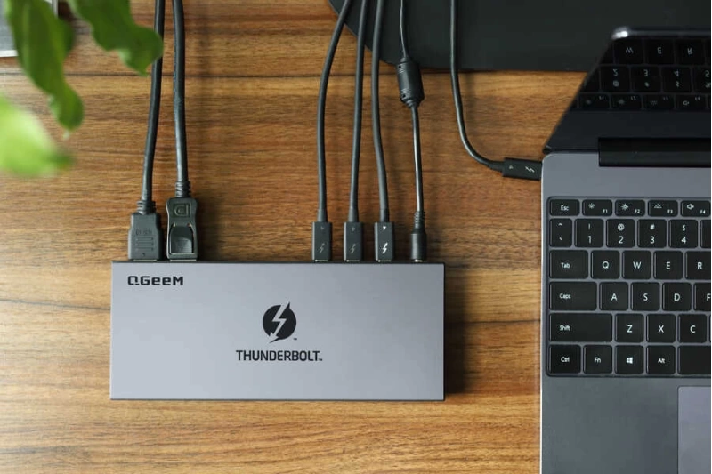 More TR Qgeem TB4-1-07 Thunderbolt 4 Mini Dock