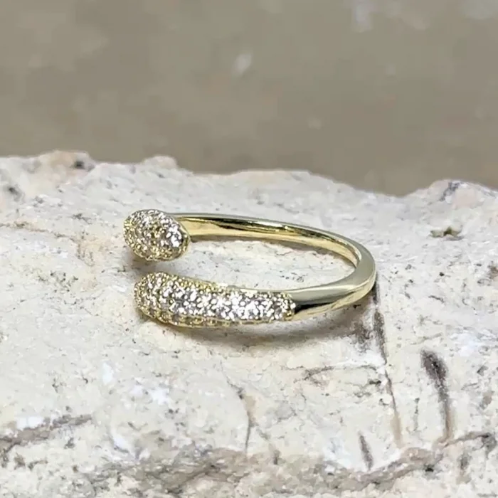 Damla Sarmalı Taşlı Gold Yüzük