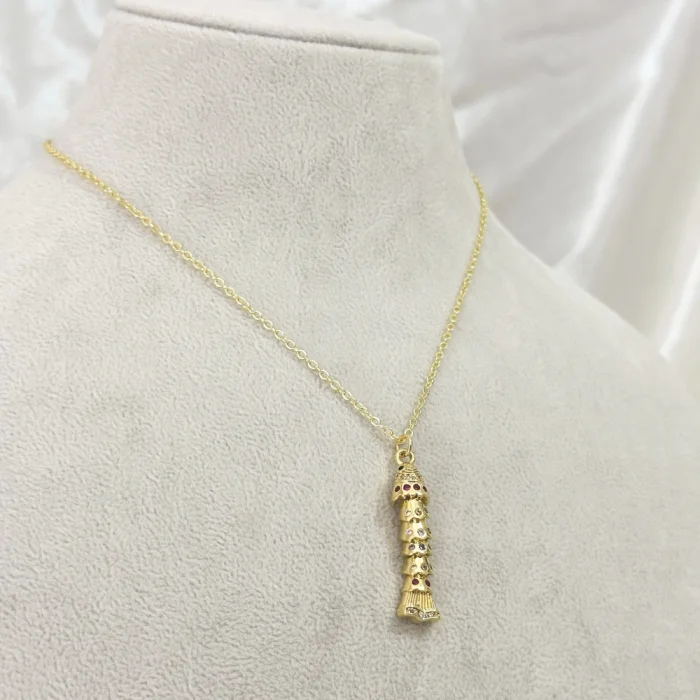 Renkli Taşlı Hareketli Balık Kolye Gold