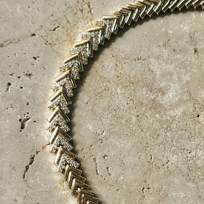 VIP Seri Ortası Zirkon Taşlı Bileklik Gold