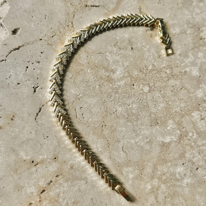 VIP Seri Ortası Zirkon Taşlı Bileklik Gold