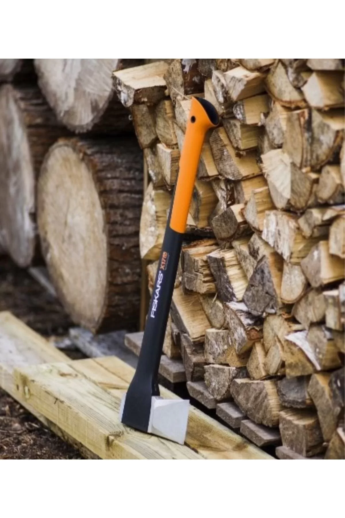 Fiskars X17 Yarma Kamp Baltası M