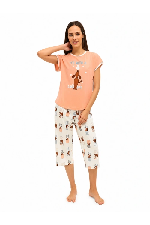 Kısa kollu kaprili köpek figürlü pijama takımı