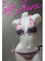 Kadın desenli bikini takımı