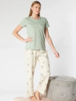 Kadın kısa kollu altı uzun yeşil pijama takımı