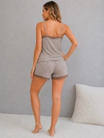 Kahve rengi İnce askılı Dantel detaylı desenli pijama takımı