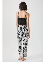 Penyemood Dantel büstiyerli üçlü sabahlık pijama takımı