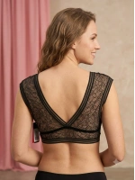 Siyah v yaka dantelli  bralet