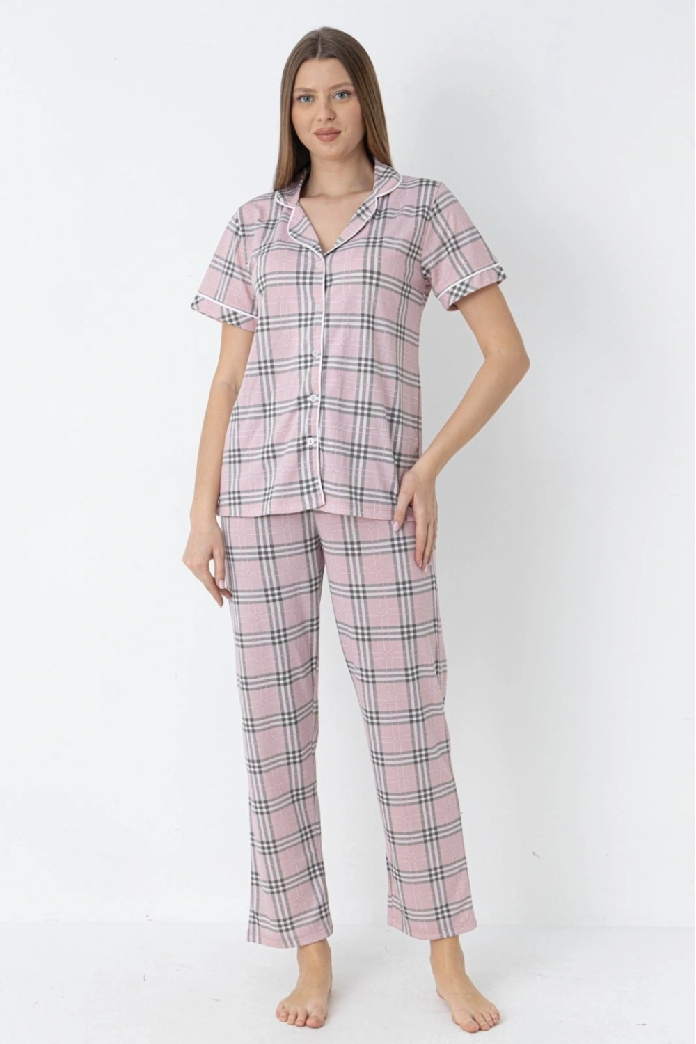 Açık pembe önden düğmeli kadın pijama takımı