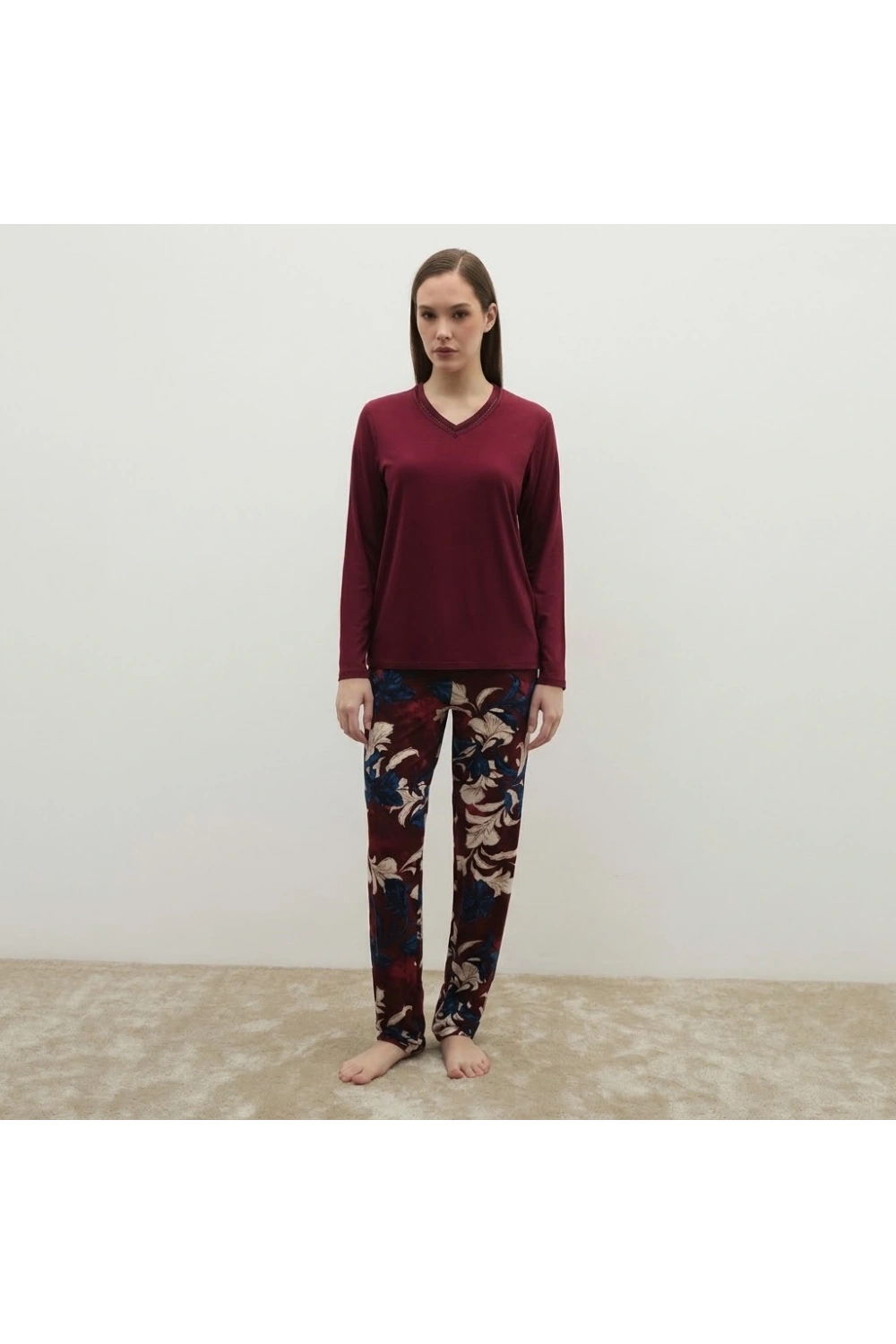 Bordo altı desenli pijama takımı