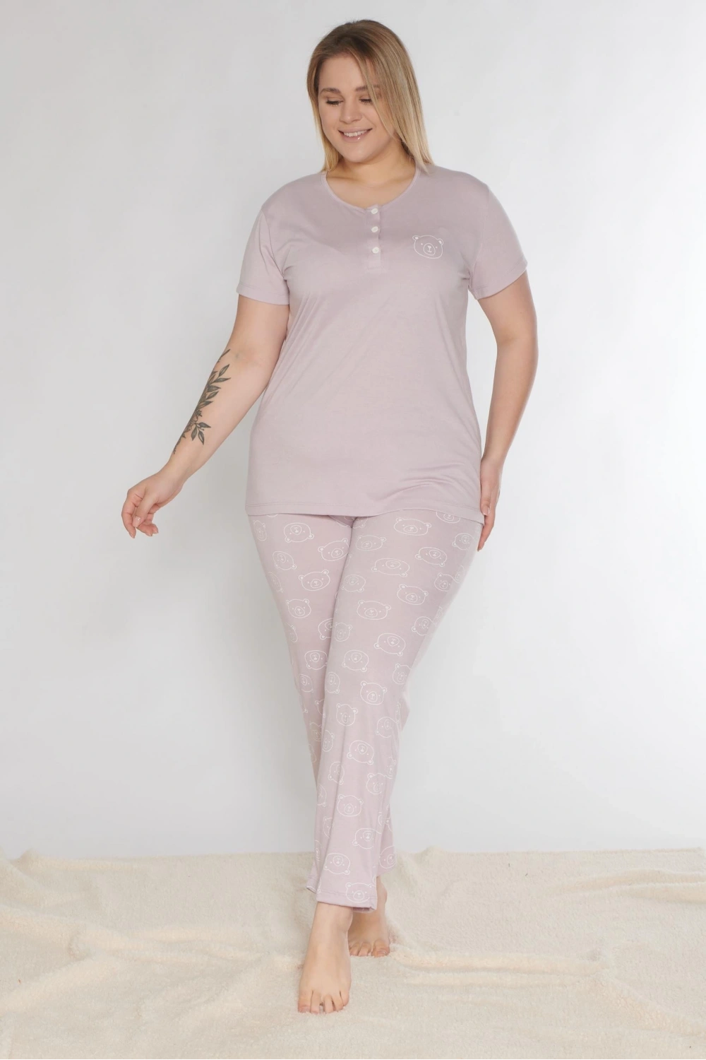 Büyük beden üç düğmeli ayıcıklı lila pijama takımı