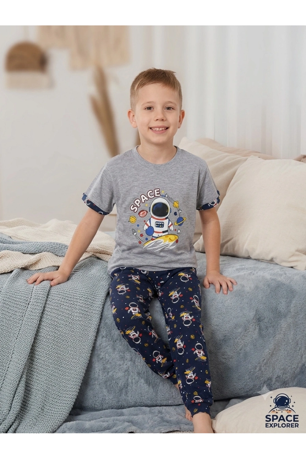 Erkek çocuk astronotlu pijama takımı