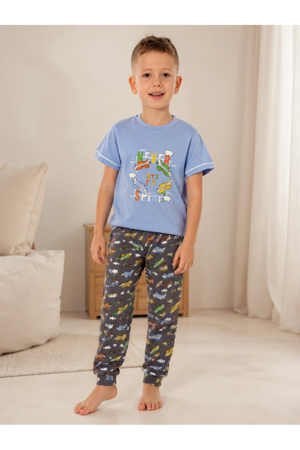 Erkek çocuk uçak desenli pijama takımı