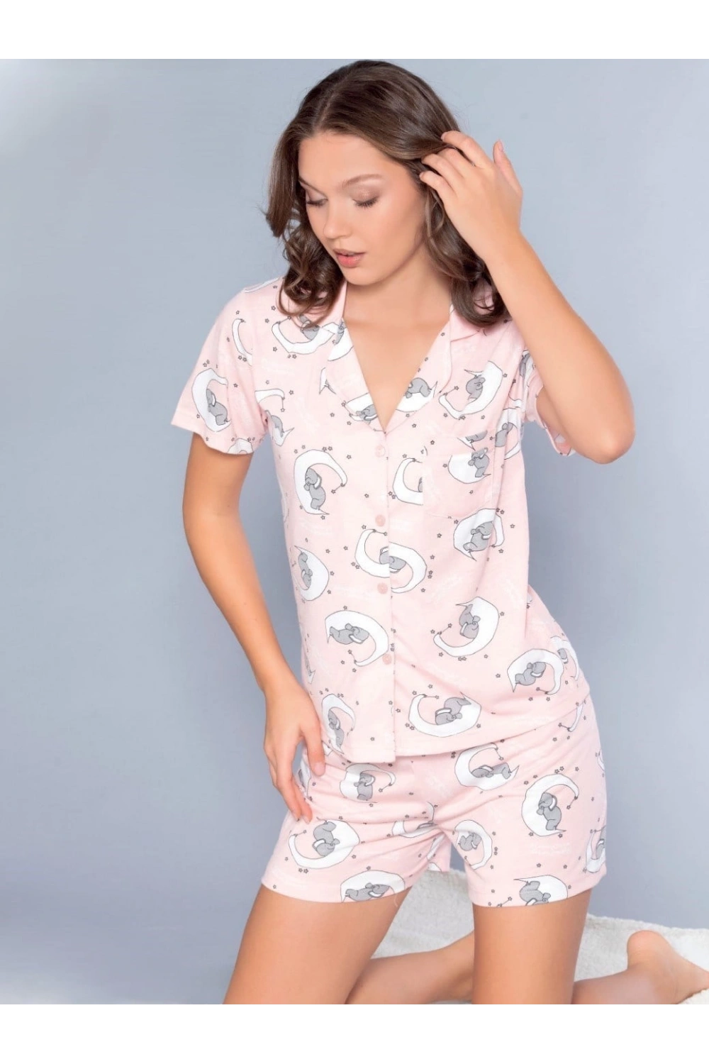 Kadın komple düğmeli şortlu pembe pijama takımı
