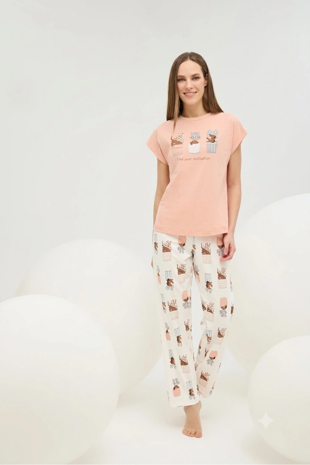 Kısa kollu altı uzun köpek desenli  pijama takımı