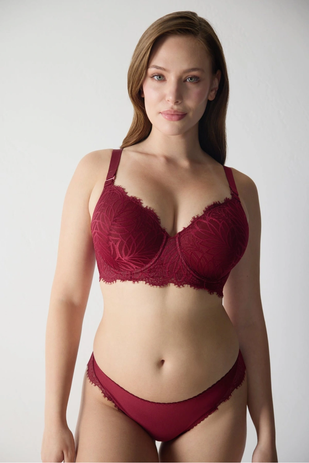 Magıcform Motifli Dantelli balenli Toparlayıcı Sütyen bordo 5685
