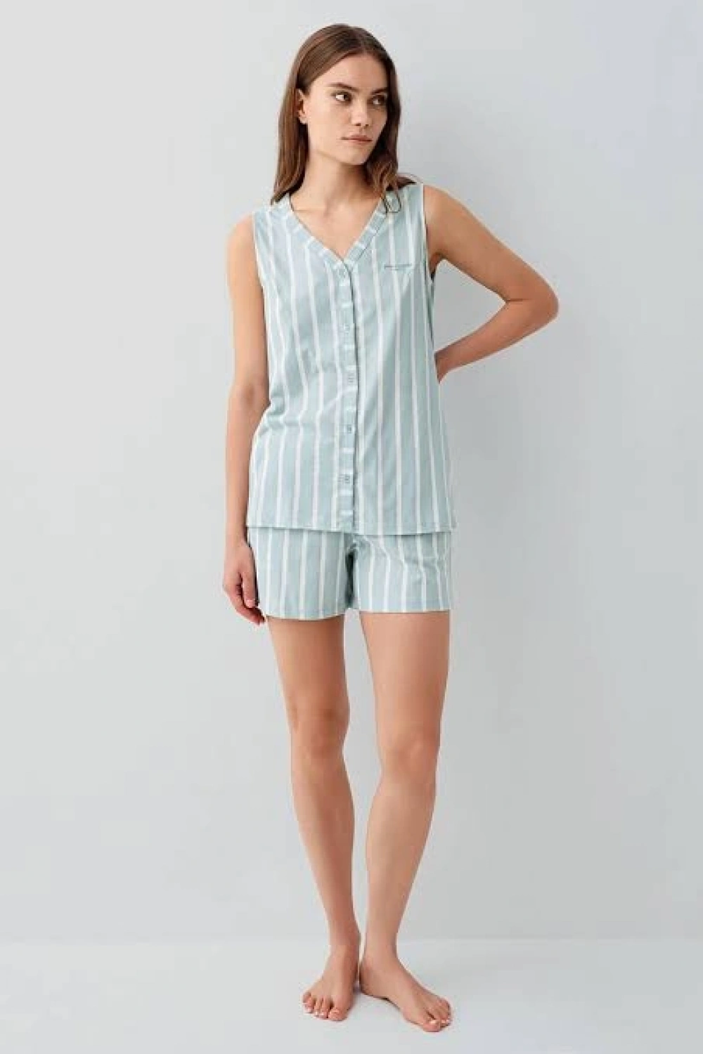 Pierre Cardin su yeşili çizgili kolsuz şortlu pijama takımı