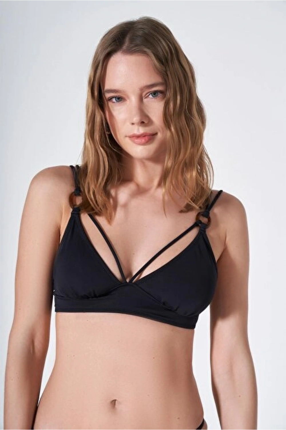 Siyah bikini takımı