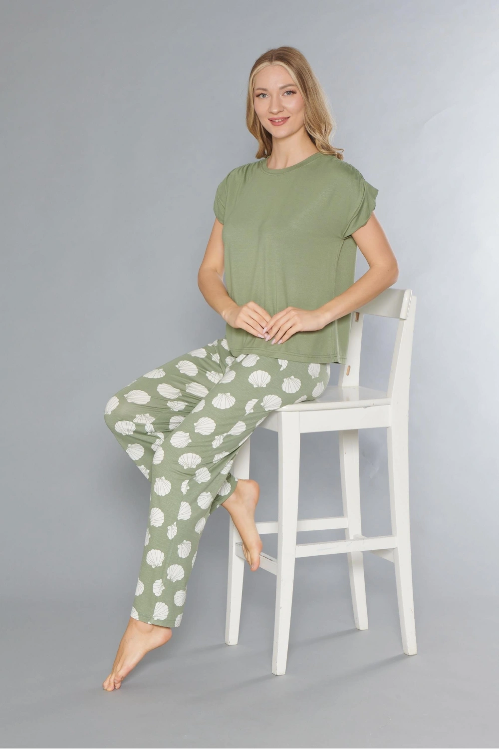 Yeşil  soft dokulu kısa kollu altı uzun pijama takım