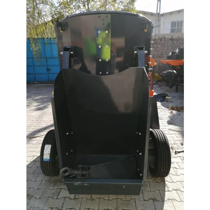 3 M3 ÇEKİLİR YEM KARMA MAKİNESİ ŞAFTLI - ELEKTRİKLİ