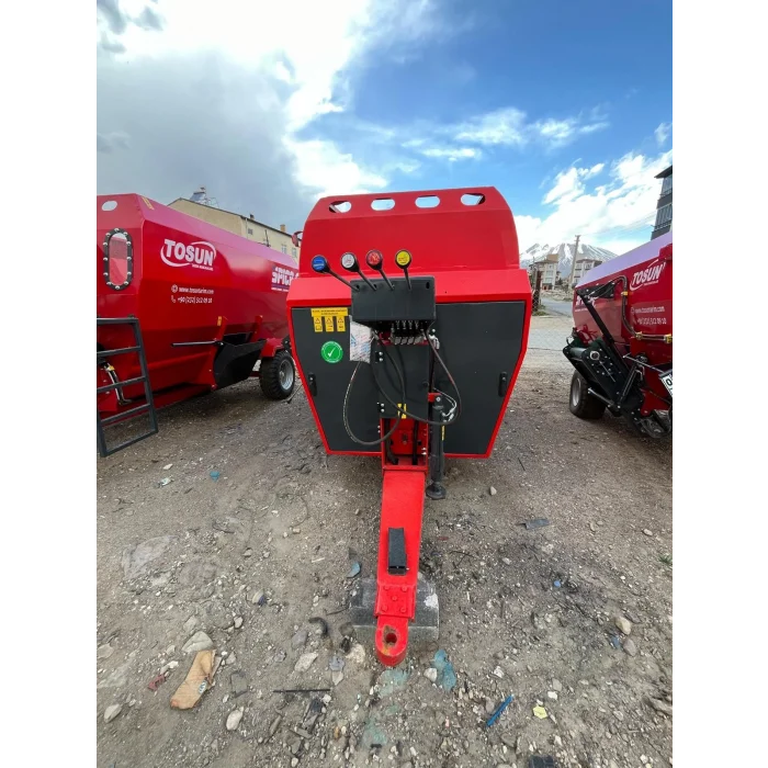 5 M3 YATAY ÇİFT HELEZONLU YEM KARMA MAKİNESİ