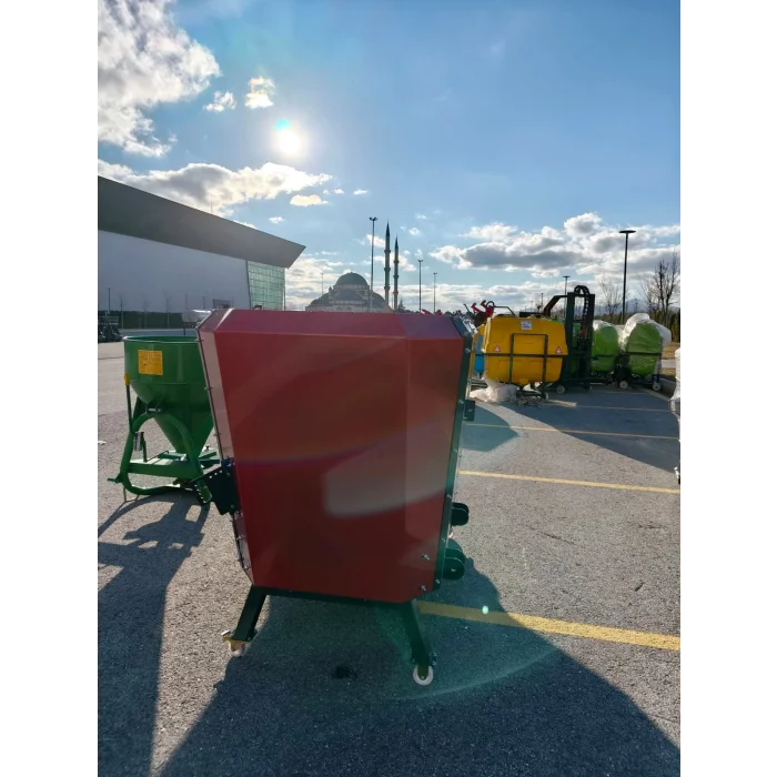 2 M3 TAM OTOMATİK YEM KARMA MAKİNESİ 220 VOLT