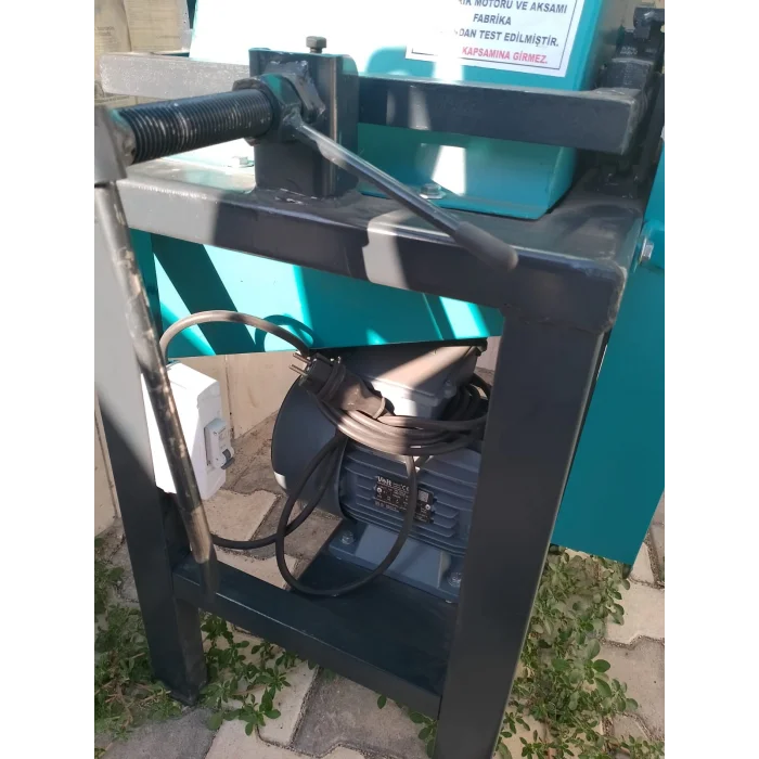 YEM EZME MAKİNASI 30 LUK ELEKTRİKLİ DEĞİRMENCİOĞULLARI