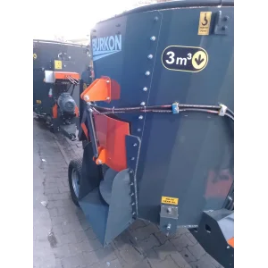 3 M3 ÇEKİLİR YEM KARMA MAKİNESİ