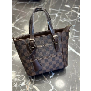 Louis Vuitton Çanta