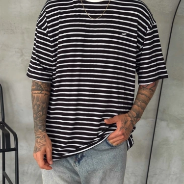 SW Çizgili Oversize Unisex Tişört - Siyah