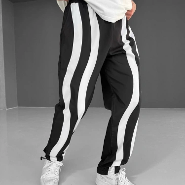 Diyagonal Tasarım Paraşüt Eşofman - Siyah