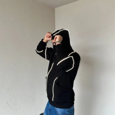 Reflektör Detaylı Maskeli Hoodie-Siyah